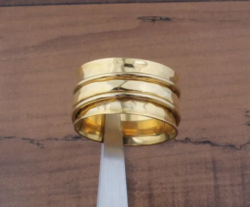 Vista 5 de Gold Plated Spinner Ring, Gold Plated Brass Fidget Anxiety Spinner Ring, Peridot Band For Women, Hand Hammered Worry Spinner Ring Gift