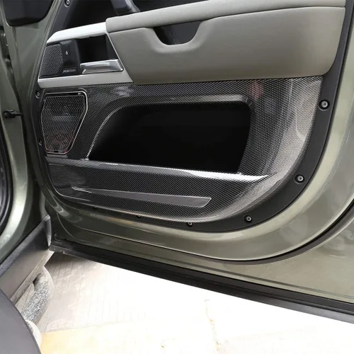 Vista 3 de Cubierta de panel antipatadas para puerta interior de automóvil para Land Rover Defender 2020 2021 (estilo de fibra de carbono)