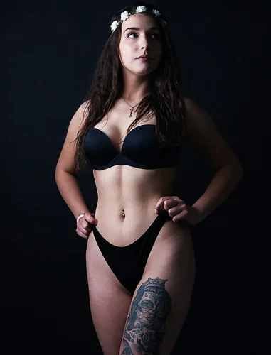 Vista 2 de KUKU PANDA Tangas de algodón para mujer, transpirables, no se ven atrevidas, tangas sexys para entrenamiento diario, paquete de 3