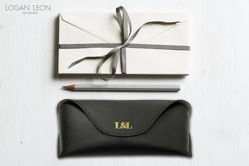 Vista 3 de Logan Leon - Funda de piel lisa unisex moderna con funda de microfibra y tela, Blanco, Negro