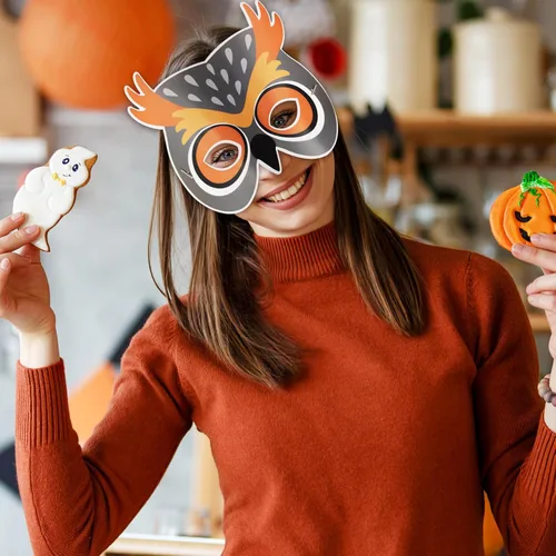 Vista 9 de PRETYZOOM Máscaras de Halloween, 9 unidades, máscaras de papel para adultos, banda elástica ajustable, máscara ligera para festivales, fiestas