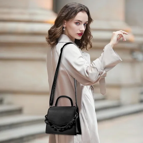 Vista 2 de Bolsos cruzados pequeños para mujeres y niñas, monederos de moda con asa superior con cadena acrílica desmontable