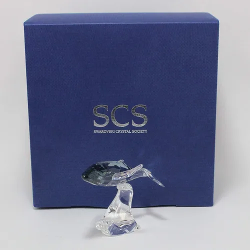 Vista 5 de Swarovski SCS - Figura de cristal de diseño de ballena joven