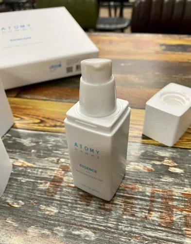 Vista 7 de ATOMY Set de 3 piezas para el cuidado de la piel Homme para hombre