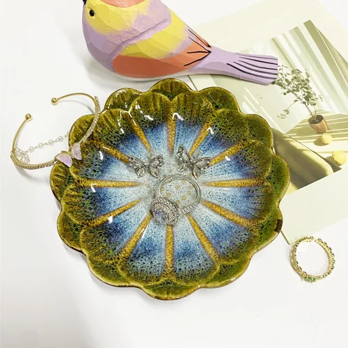 Vista 4 de Plato de cerámica para anillos de joyería, organizador de joyas, decoración del hogar, regalo de boda (verde brillante)