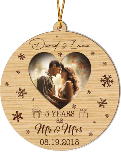 Vista 11 de V VIBEPY Impreso en todas partes, sin vidrio real, adornos personalizados para parejas, adornos de Navidad, adornos de 3.5 pulgadas, adornos de 2