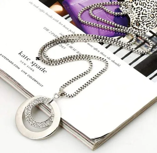 Vista 6 de ZYooch - Dije con la palabra Mom grabada para mujer collar de compromiso de diamantes de imitación joyas para regalar