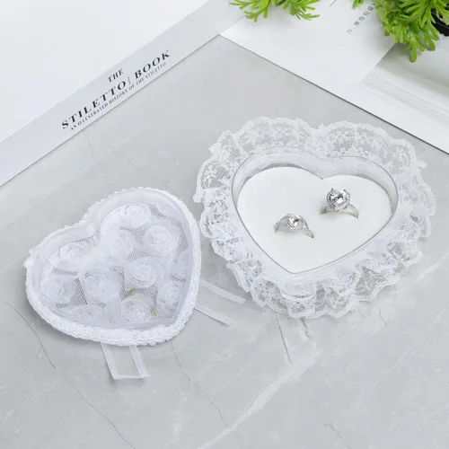 Vista 3 de Caja de soporte para anillo de boda en forma de corazón, almohada romántica para portador de anillo de encaje blanco, cojín romántico de rosa