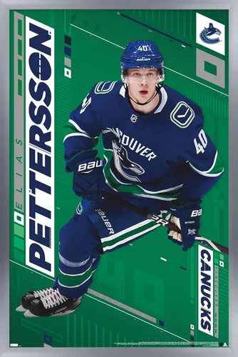 Vista 9 de Trends International NHL Vancouver Canucks - Póster de pared Elias Pettersson 19, 14.725 x 22.375 pulgadas, versión enmarcada de madera de granero