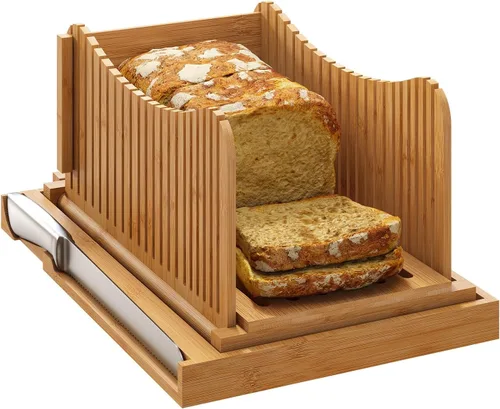 Vista 10 de Cortador de pan de bambú con cuchillo dentado, guía ajustable para 3 tamaños de grosor, tabla de cortar plegable con bandeja para migas, ideal