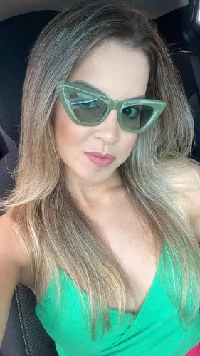 Vista 2 de FEISEDY Gafas de sol vintage pequeñas de ojo de gato para mujer, gafas cuadradas retro Cateye B2869
