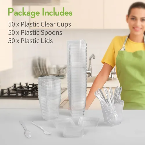 Vista 3 de Paquete de 50 Vasos de Postre de Plástico de 5 oz con Tapas y Cucharas, Vasos de Parfait de Yogur y Aperitivos para Fiestas, Mini Vasos de Postre