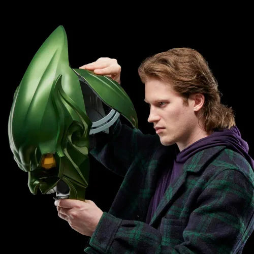 Vista 2 de Marvel Legends Series Green Goblin - Casco de juego de rol premium, Spider-Man: No Way Home para adultos, equipo coleccionable
