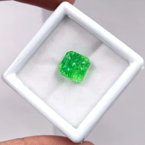 Vista 2 de Esmeralda colombiana de 6.00 quilates tratada con esmeralda natural certificada piedra preciosa suelta facetada piedra preciosa esmeralda piedra