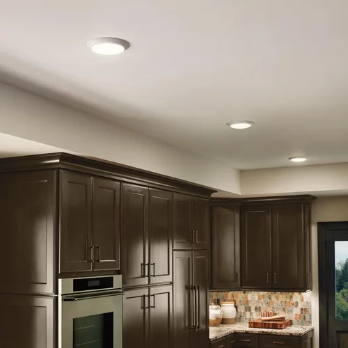 Vista 7 de Kichler Gen I Downlight LED, montaje empotrado al techo de 7.5", luz interior regulable, 2700K, (7.5" x 1.5"), blanco, 43846WHLED27