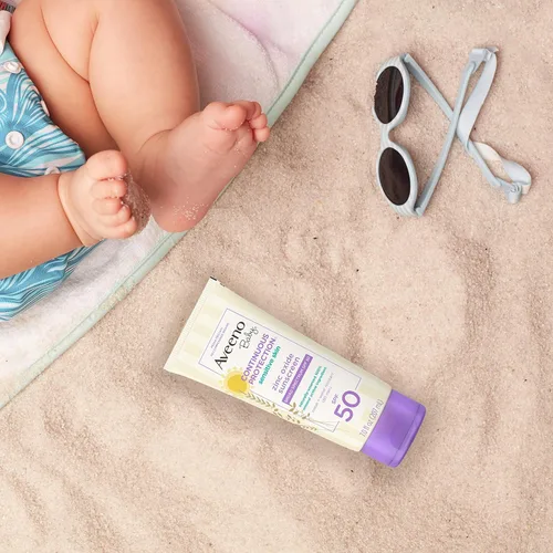 Vista 12 de Aveeno Baby Loción de protección solar mineral de óxido de zinc para pieles sensibles, amplio espectro SPF 50, sin desgarros, sudor y agua, sin