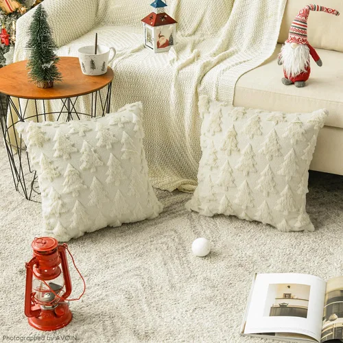 Vista 3 de AVOIN colorlife Juego de 2 fundas de almohada beige con árbol de Navidad, 16 x 16 pulgadas, felpa suave, piel sintética, jacquard, festivales