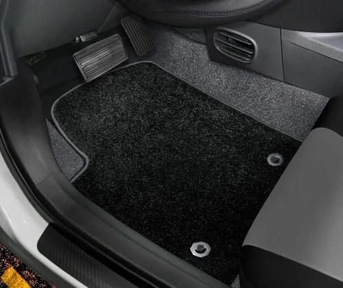 Vista 2 de CarsCover Alfombrillas delanteras y traseras para coche Fiat 500/500C 2012-2019 de ajuste personalizado, cojín pesado Ultramax negro asfalto