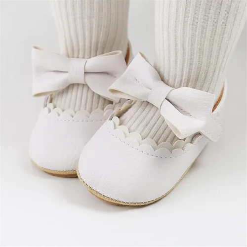 Vista 3 de WILLFUN Zapatos planos Mary Jane para bebé niña, diseño floral, vestido de princesa, zapatos de cuna antideslizantes para los primeros pasos