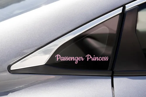 Vista 3 de Design Your Own Passenger Princess - Calcomanía de vinilo personalizada, letras iniciales, monograma, ventanilla de coche, regalo, placa