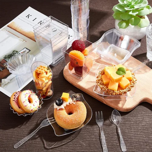 Vista 5 de Tessco for you Juego de 1600 mini platos de aperitivo, tazas de postre, tazas de plástico para parfait de formas variadas con cucharas desechables