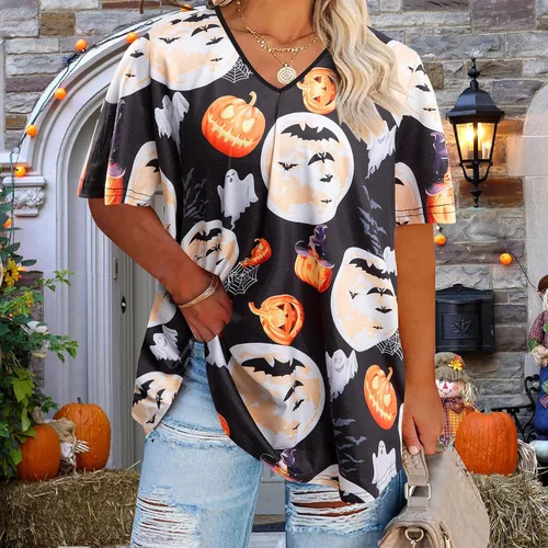 Vista 2 de FLOYU Camiseta de manga corta con cuello en V para mujer, talla grande, cuello en V, estampado de cara de calabaza, camiseta de fantasma