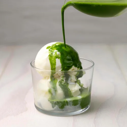 Vista 5 de SUMIRE Matcha polvo de matcha de grado ceremonial fabricado en Japón Kagoshima, verde vibrante, suave, Umami, rico en antioxidantes, perfecto