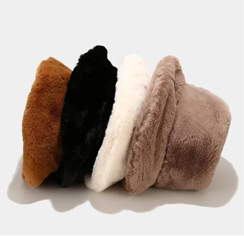 Vista 2 de Dirholl Sombrero de invierno cálido y mullido de piel sintética para mujer