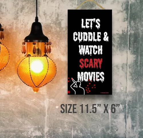 Vista 4 de Lets Cuddle And Watch Scary Movies de 11.5 x 6 pulgadas, divertido letrero de madera de terror cinéfilo de Halloween, amante de la película