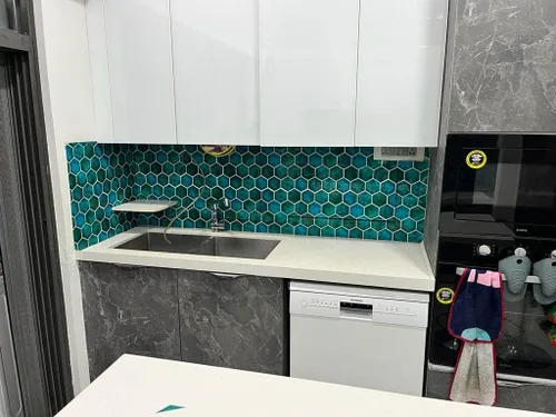 Vista 2 de Mosaicowall - Azulejos hexagonales para despegar y pegar, azulejos adhesivos para cocina y baño, azulejo de pared autoadhesivo, protector contra