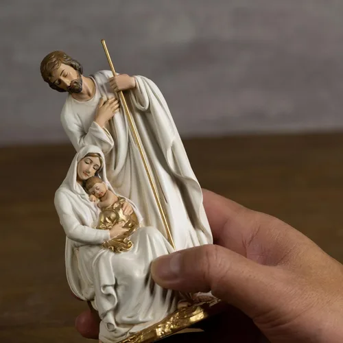 Vista 5 de Estatua católica de la Santa Familia BC, belén de 6 pulgadas de alto en interiores, regalo religioso, decoración del hogar de Navidad, figura