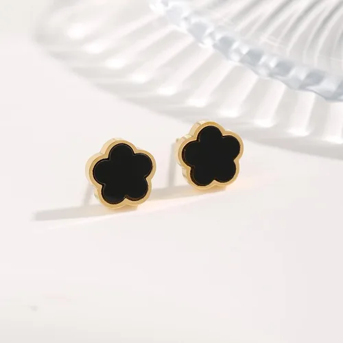 Vista 8 de RAFYZY Lucky Clover - Collar de trébol chapado en oro de 18 quilates y aretes para mujer, diseño de trébol de la suerte, juego de joyería simple