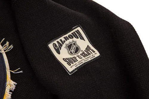 Vista 5 de Calhoun NHL Surf & Skate - Sudadera con capucha unisex con parche deshilachado de gofres – The Coastal Collection Boston Bruins