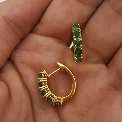 Vista 6 de Dazzlingrock Collection - Pendientes de aro de 1 quilate, oro amarillo de 10 quilates