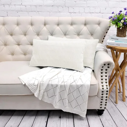 Vista 2 de Juego de 2 fundas de almohada decorativas de terciopelo a rayas plisadas de 14 x 26 pulgadas, funda de cojín rectangular suave y elegante para sofá