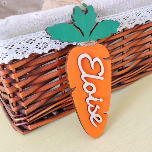 Vista 2 de Etiqueta personalizada para cesta de Pascua, 1 unidad, canasta de Pascua, esenciales, etiqueta con nombre de zanahoria, dinosaurio, madera, etiqueta