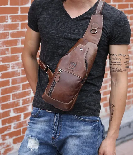 Vista 7 de Bolso bandolera de cuero genuino para hombre, mochila cruzada para el hombro, resistente al agua, antirrobo, para viajes, senderismo, escuela, Marrón