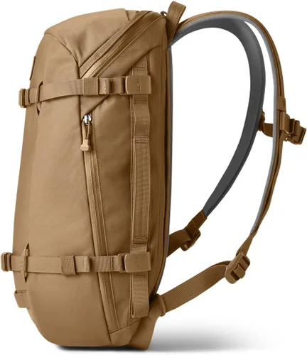 Vista 2 de YETI Mochila Crossroads, Alpino Marrón, Minimalista