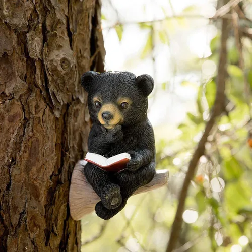 Vista 9 de HOMSFOU Escultura de árbol de estatua de oso con luz solar, divertida lámpara de libro de lectura de oso para césped, patio, patio trasero