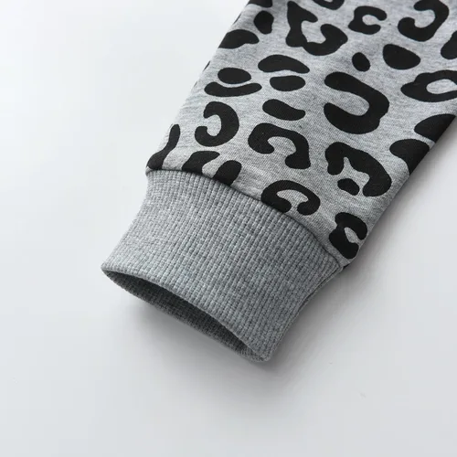 Vista 4 de Siracend Conjunto de ropa de 2 piezas para niña con diseño de corazón texturizado con volantes, sin botones de manga larga y lazo frontal