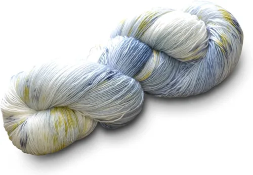 Vista 8 de Manos Del Uruguay Marina N0036 Lavanda, 3.53 oz, hilo de encaje teñido a mano