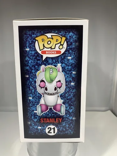 Vista 4 de Funko Pop Five Nights at Freddy's The Twisted Ones Stanley # 21 (Hot Topic) Figura de vinilo exclusiva de la FNAF