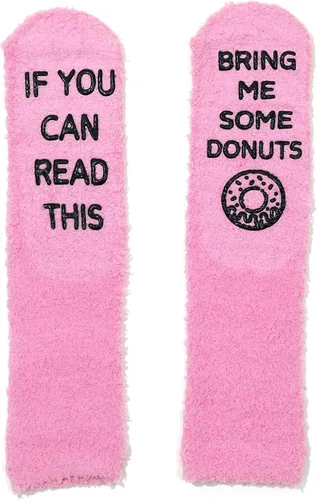 Vista 15 de CHANGGER Calcetines unisex con texto en inglés "If You Can Read This Bring Me Some Fuzzy Funny Saying Crew Socks Christmas Unisex Gift