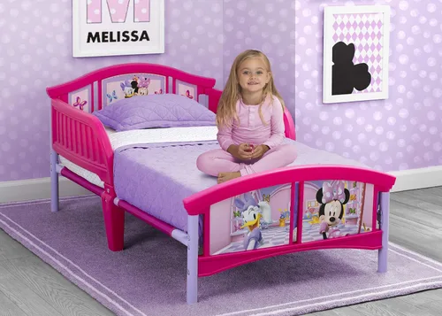 Vista 4 de Delta Children Cama de plástico para niños pequeños, Minnie Mouse de Disney