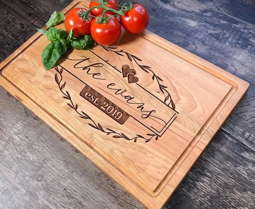 Vista 5 de Tablas de cortar grabadas Tabla de cortar personalizada Mr Ms Tabla de cortar de bambú grabada de madera personalizada