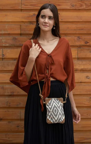 Vista 2 de Myra Bag Gladden S-1357 - Bolso cruzado de lona reciclada, color marrón, talla única, Gris