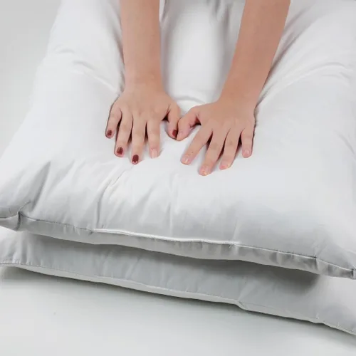 Vista 4 de Bafode Rellenos de Almohadas Decorativas 20'' x 12'' Juego de 1, Almohadas Decorativas de Plumón, Almohadas Decorativas Blancas de Lujo para Sillón