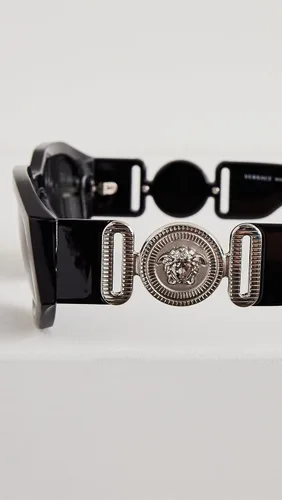 Vista 4 de Versace Gafas de sol para hombre, montura negra, lentes gris oscuro, 2.087 in