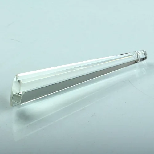 Vista 6 de Sun Cling® Prismas de cristal de carámbano de pierna de buey de 3.937 in, paquete de 10