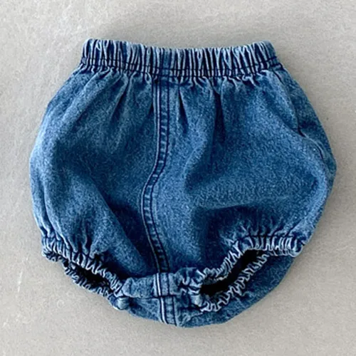 Vista 8 de Pantalones cortos de mezclilla para bebés y niñas, 2 piezas, pantalones cortos para niños, pantalones cortos sueltos para pañales, pantalones cortos